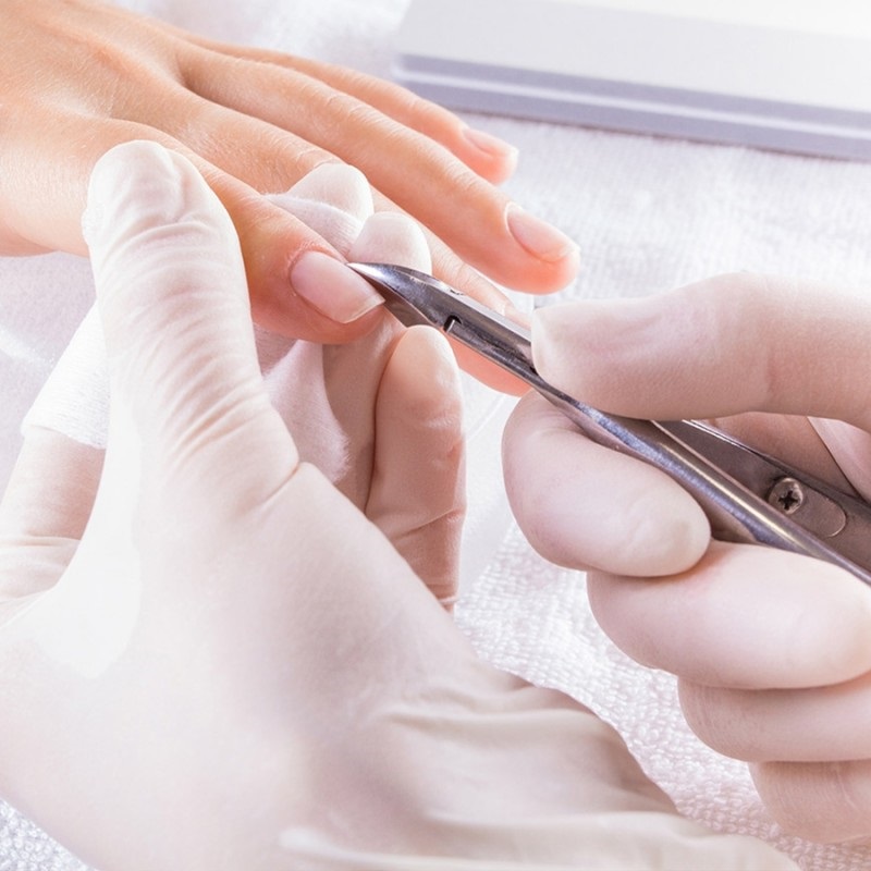 MANICURE  ESTETICA SENZA SMALTO